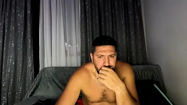 Gold Alpha Boy online show from 09/11/25, 08:53