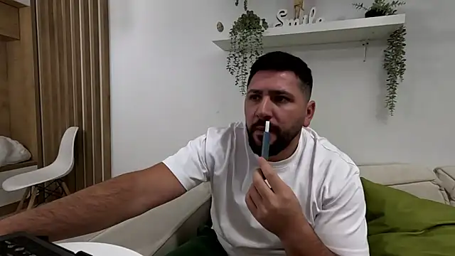 Gold Alpha Boy online show from 10/06/25, 02:36