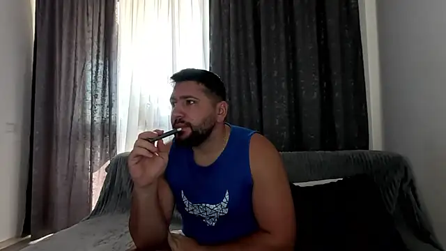 Gold Alpha Boy online show from 10/12/25, 08:13