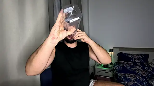 Gold Alpha Boy online show from 12/14/25, 02:33