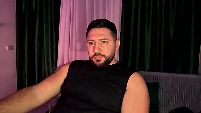 Gold Alpha Boy online show from 01/13/26, 04:23