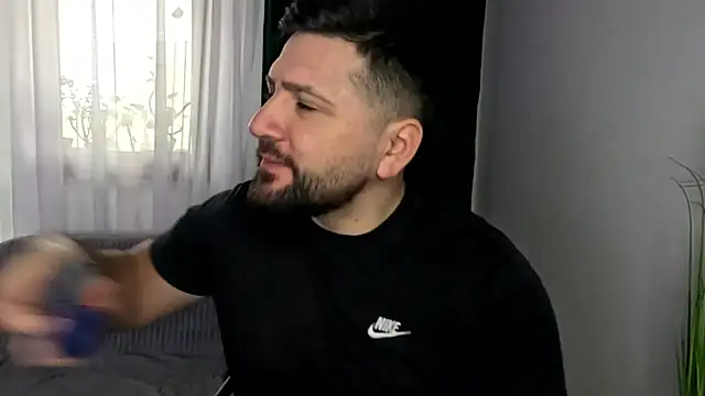 Gold Alpha Boy online show from 02/05/26, 10:20