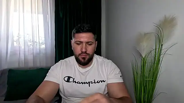 Gold Alpha Boy online show from 04/24/26, 02:30