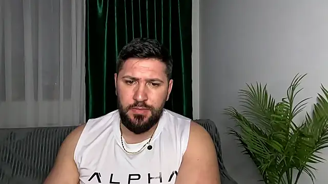 Gold Alpha Boy online show from 04/29/26, 07:20