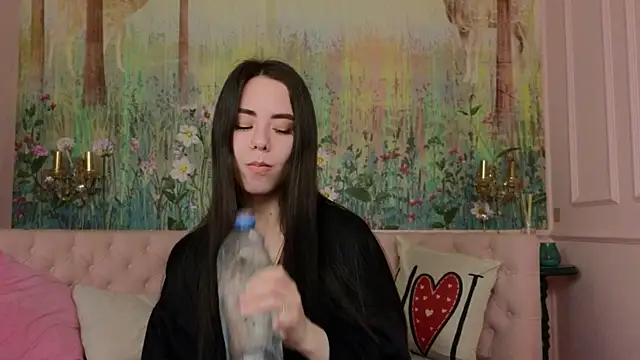 IvoryWood  online show from 06/14/26, 07:49