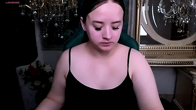 LaraBenson  online show from 09/20/25, 10:16