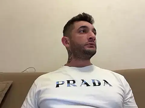 Snapshot of SARSILMAZ_HOME chatting on 12/18/25, 07:09 SARSILMAZ HOME online show from 12/18/25, 07:09