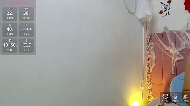 sukilove18 online show from 10/30/25, 10:21