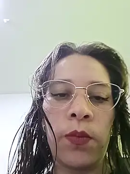Snapshot of Isabella5_Brown_ chatting on 10/14/25, 05:03 Isabella5 Brown online show from 10/14/25, 05:03