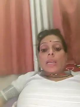 ISHANI-SINGH online show from 10/26/25, 03:18