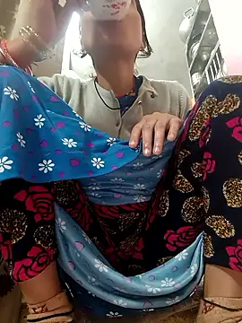 Snapshot of ISHANI-SINGH chatting on 01/10/26, 03:52 ISHANI-SINGH online show from 01/10/26, 03:52