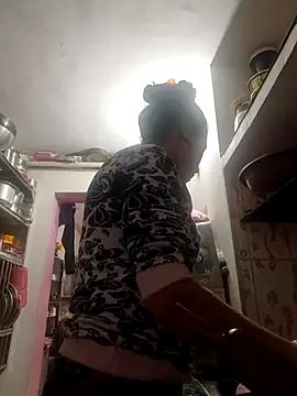 Snapshot of ISHANI-SINGH chatting on 02/02/26, 03:05 ISHANI-SINGH online show from 02/02/26, 03:05