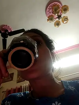 Snapshot of ISHANI-SINGH chatting on 02/16/26, 02:02 ISHANI-SINGH online show from 02/16/26, 02:02