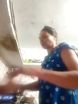 Snapshot of ISHANI-SINGH chatting on 04/01/26, 01:17 ISHANI-SINGH online show from 04/01/26, 01:17