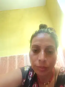 Snapshot of ISHANI-SINGH chatting on 04/04/26, 03:05 ISHANI-SINGH online show from 04/04/26, 03:05