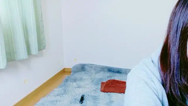 Snapshot of _Shuka_ chatting on 02/25/26, 02:10 Shuka online show from 02/25/26, 02:10