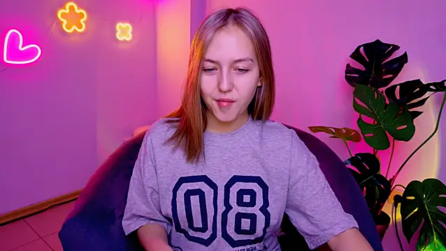 Snapshot of CindySparkl chatting on 02/06/26, 03:33 CindySparkl online show from 02/06/26, 03:33