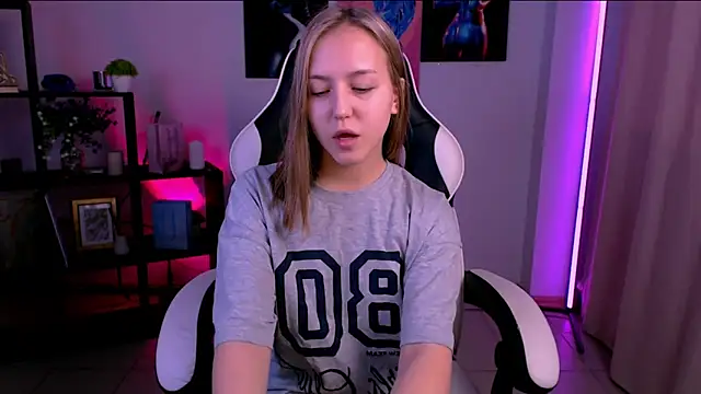 Snapshot of CindySparkl chatting on 02/11/26, 03:33 CindySparkl online show from 02/11/26, 03:33