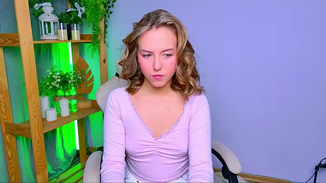 Snapshot of CindySparkl chatting on 02/20/26, 04:31 CindySparkl online show from 02/20/26, 04:31