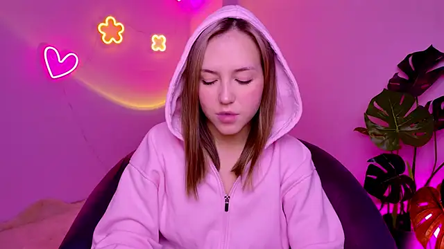 Snapshot of CindySparkl chatting on 03/30/26, 03:07 CindySparkl online show from 03/30/26, 03:07