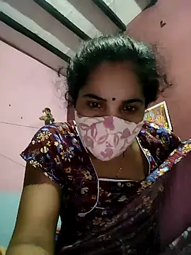 Snapshot of Cut_ragni chatting on 09/17/25, 10:50 Cut ragni online show from 09/17/25, 10:50