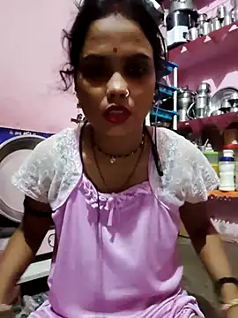 Snapshot of Cut_ragni chatting on 10/04/25, 06:50 Cut ragni online show from 10/04/25, 06:50