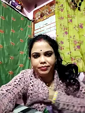 Snapshot of Cut_ragni chatting on 12/17/25, 12:16 Cut ragni online show from 12/17/25, 12:16