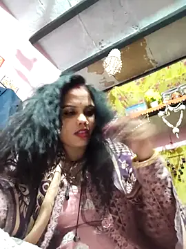 Snapshot of Cut_ragni chatting on 12/21/25, 05:20 Cut ragni online show from 12/21/25, 05:20