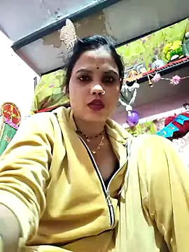 Snapshot of Cut_ragni chatting on 01/08/26, 05:26 Cut ragni online show from 01/08/26, 05:26