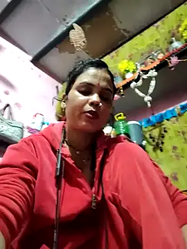 Snapshot of Cut_ragni chatting on 01/18/26, 05:17 Cut ragni online show from 01/18/26, 05:17