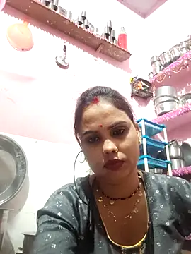 Snapshot of Cut_ragni chatting on 02/25/26, 05:33 Cut ragni online show from 02/25/26, 05:33