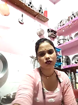 Snapshot of Cut_ragni chatting on 03/12/26, 04:57 Cut ragni online show from 03/12/26, 04:57