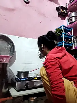 Snapshot of Cut_ragni chatting on 03/21/26, 05:38 Cut ragni online show from 03/21/26, 05:38