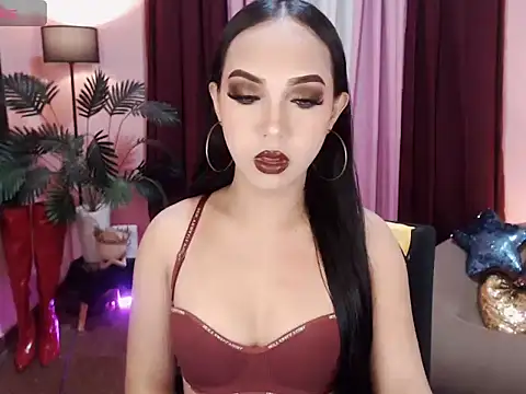 Snapshot of UrasianBIGcock696 chatting on 11/04/25, 05:01 UrasianBIGcock696 online show from 11/04/25, 05:01