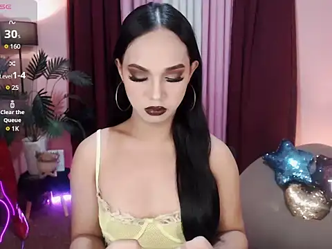 Snapshot of UrasianBIGcock696 chatting on 11/06/25, 05:36 UrasianBIGcock696 online show from 11/06/25, 05:36