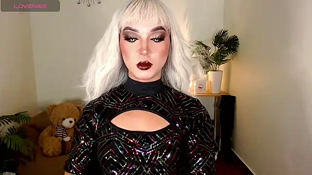 Snapshot of UrasianBIGcock696 chatting on 02/21/26, 06:03 UrasianBIGcock696 online show from 02/21/26, 06:03