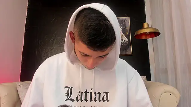 Mathewboy1 online show from 09/17/25, 11:45