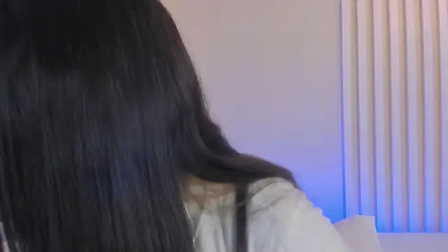 Snapshot of babe_katty chatting on 05/25/26, 06:47 babe katty online show from 05/25/26, 06:47