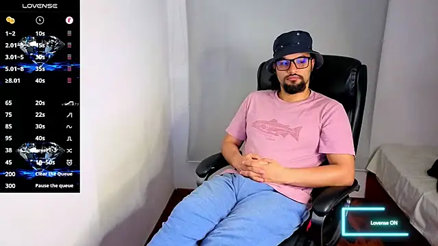 Snapshot of Ernesto-Rodriguez82 chatting on 01/16/26, 04:27 Ernesto-Rodriguez82 online show from 01/16/26, 04:27