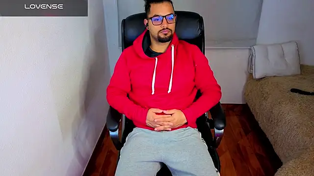 Snapshot of Ernesto-Rodriguez82 chatting on 02/23/26, 03:59 Ernesto-Rodriguez82 online show from 02/23/26, 03:59