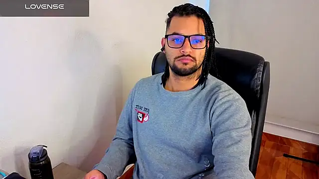 Snapshot of Ernesto-Rodriguez82 chatting on 04/04/26, 11:29 Ernesto-Rodriguez82 online show from 04/04/26, 11:29