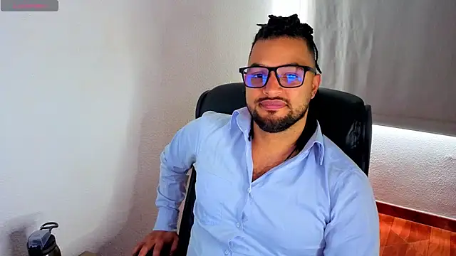 Snapshot of Ernesto-Rodriguez82 chatting on 04/11/26, 01:26 Ernesto-Rodriguez82 online show from 04/11/26, 01:26