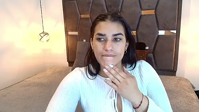 Snapshot of Lia_Blake_ chatting on 04/09/26, 01:05 Lia Blake online show from 04/09/26, 01:05