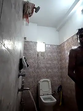 Snapshot of t2pnb chatting on 10/09/25, 02:42 t2pnb online show from 10/09/25, 02:42