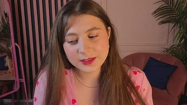 Snapshot of Queen_Michelle_ chatting on 12/03/25, 10:08 Queen Michelle online show from 12/03/25, 10:08