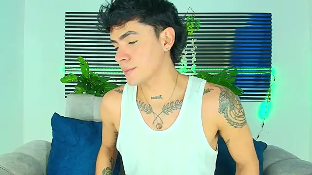 CamiiGuzmanX online show from 02/05/26, 08:02