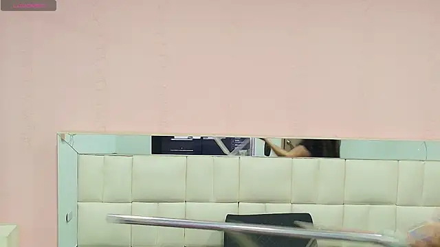 gisell gomez online show from 11/21/25, 12:48