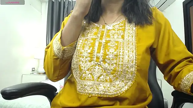 kairadayamai online show from 05/20/26, 12:11