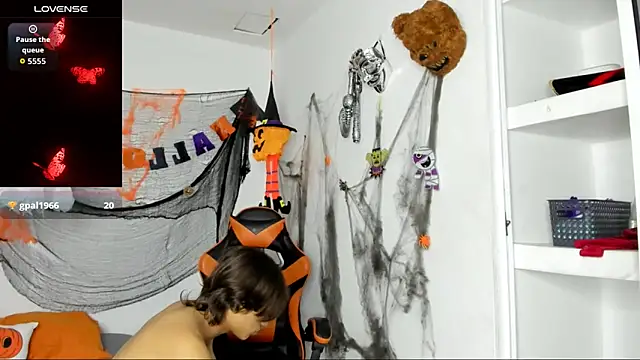 kenshi roa online show from 10/18/25, 02:58