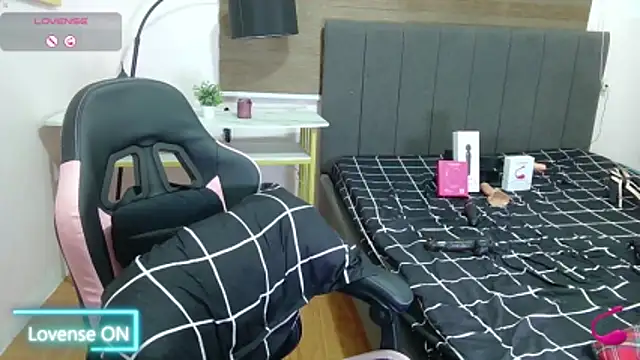 cumwetmebaby online show from 05/03/26, 02:56